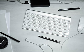 2026 职场女性健身指南：如何利用 15 分钟午休时间进行普拉提拉伸？